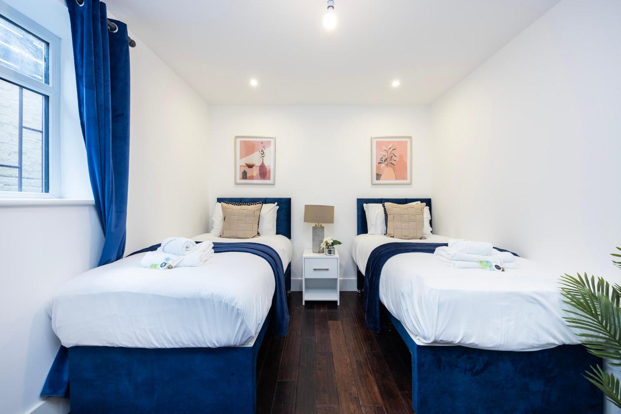Block Of Apartments In Croydon ,Long Stays , Weekly & Monthly Offers , Contractors , Relocations , Leisure & Family Stays エクステリア 写真