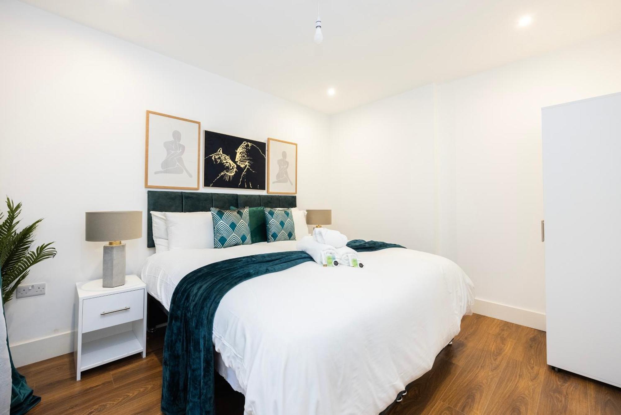 Block Of Apartments In Croydon ,Long Stays , Weekly & Monthly Offers , Contractors , Relocations , Leisure & Family Stays エクステリア 写真